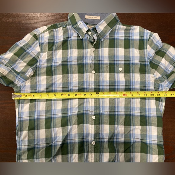 LL Bean short-sleeve button down - Picture 5 of 5